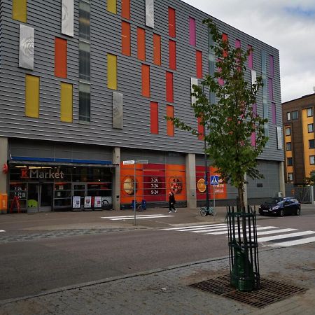Ferienwohnung Ruby Studio 5Min To Vantaa Airport And 20Min To Helsinki Center Exterior foto